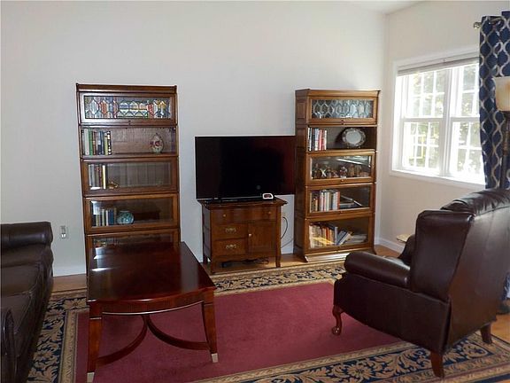 3rd image of 7554 Anchor Dr #15
