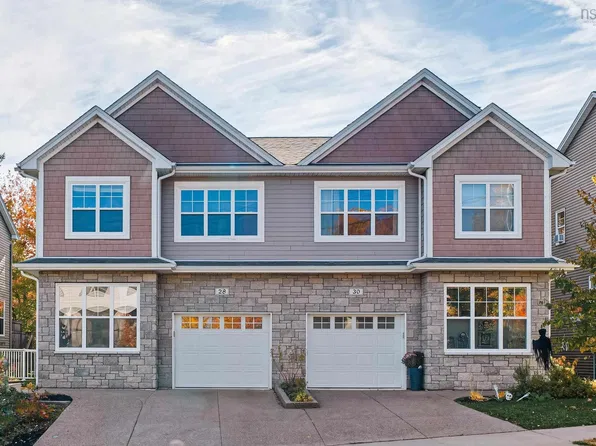 28 Hazelton Hl, Bedford, NS B4B 0M2