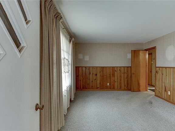 4th image of 406 Thunder Rd