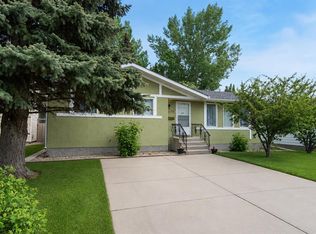 105 N Bell St, Red Deer, AB T4R1L6