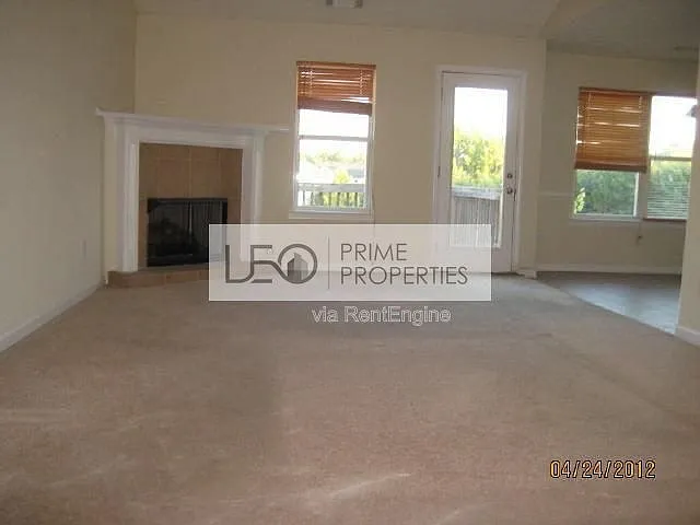 3168 Meadow Point Dr — Photo 3