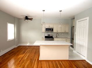 8 2nd Ave, Merrick, NY 11566