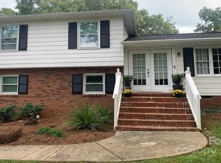 1013 Eaglewood Ave, Charlotte, NC 28212
