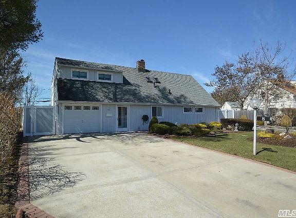 5th image of 8 Weaver Ln