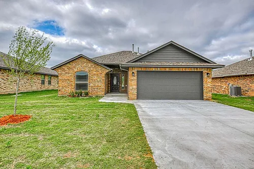 1016 E Jackrabbit Ln Photo 1 1016 E Jackrabbit Ln Photo 1