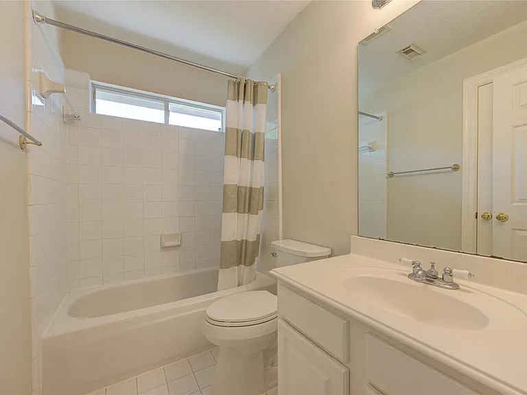 2935 Apple Forest Ct — Photo 40