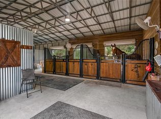 105 29th St NW, Naples, FL 34120