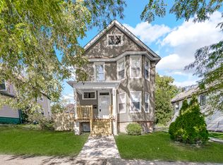 328 South Ave, Waukegan, IL 60085