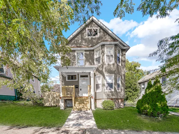 328 South Ave, Waukegan, IL 60085