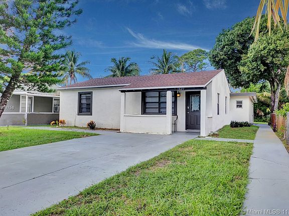 2nd image of 1425 NW 1st Ave #2