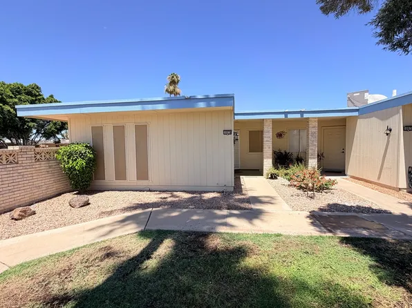 10978 W Coggins Dr, Sun City, AZ 85351