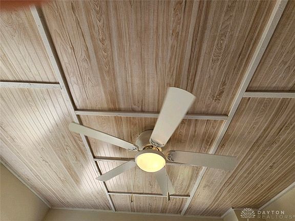 5th image of 207 Coblentz St