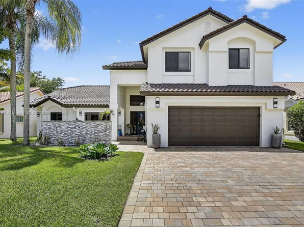 1154 Laguna Springs Dr, Weston, FL 33326