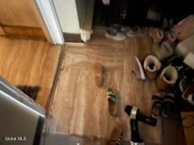 4th image of 460 2nd Street