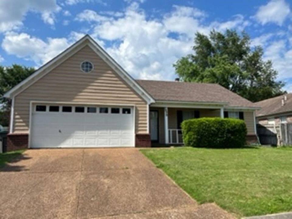 1st image of 7570 Spinola Ln