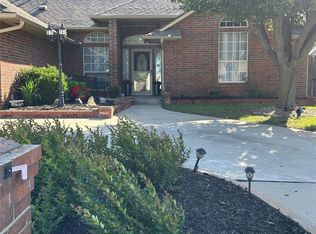 418 Palo Verde Dr, Yukon, OK 73099