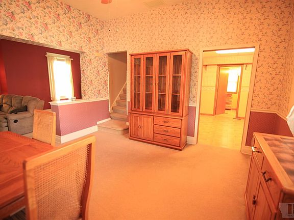 4th image of 1011 E Washington Ave
