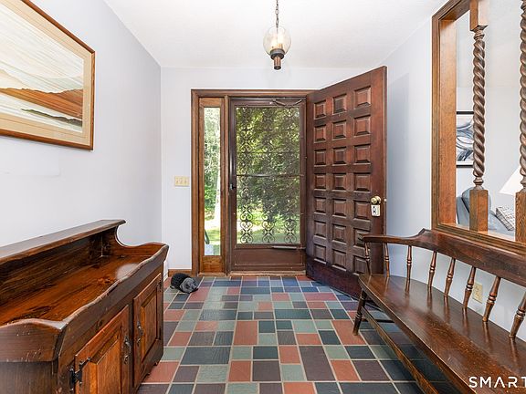 4th image of 274 Steele Road