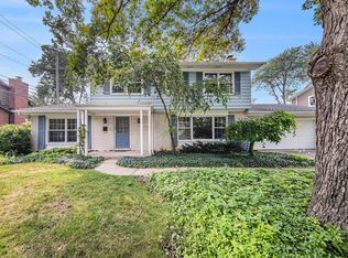 2050 Delaware Dr, Ann Arbor, MI
