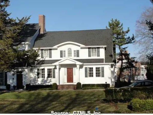 1 Evarts Ln, Madison, CT 06443