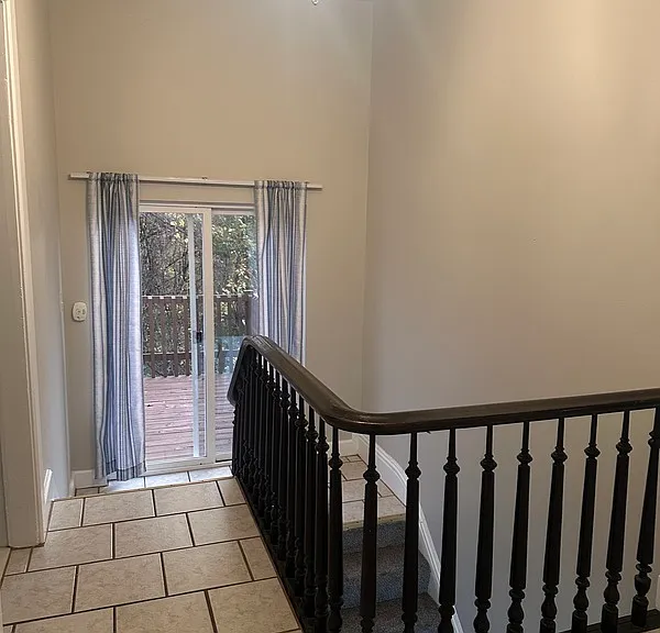 902 State St #B — Photo 14