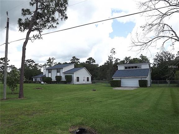 3rd image of 1890 Lemon Ave