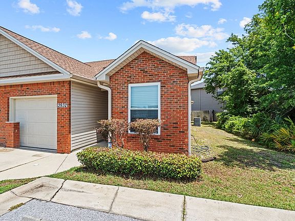 2nd image of 2932 Palmetto Ridge Way