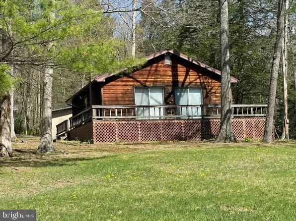 3255 New Lancaster Valley Rd, Milroy, PA 17063