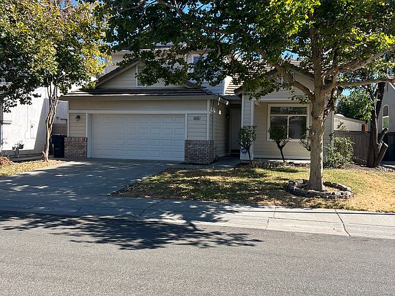 3rd image of 2633 Maybrook Dr