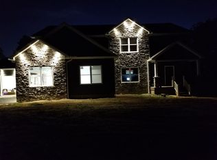 5760 Watson St SE, Hubbard, OH 44425