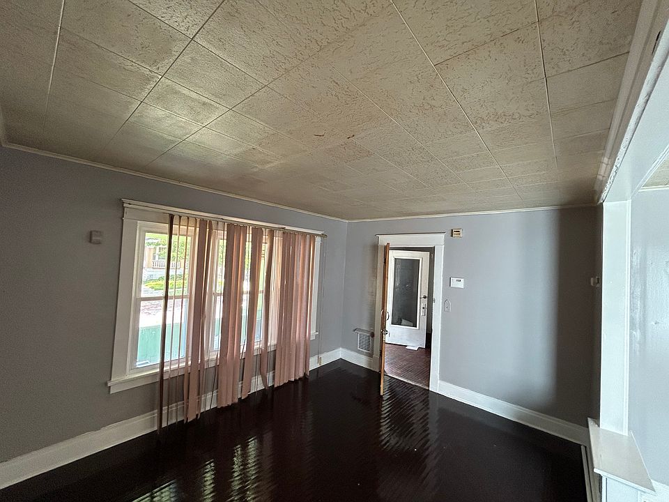1st image of 86 Sussex St Floor 1