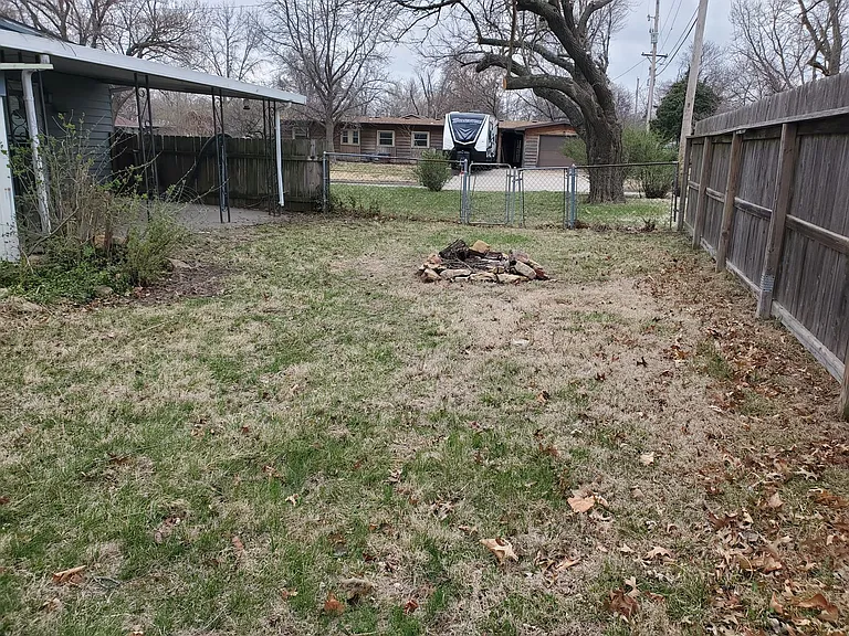 1711 SW Kent Pl — Photo 36