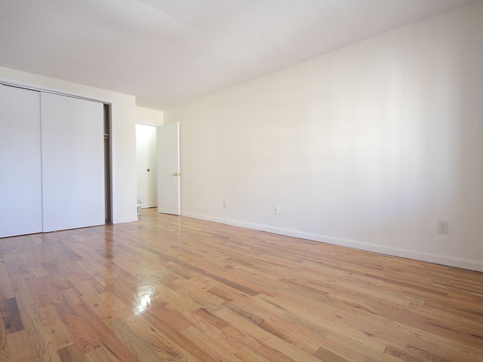 2nd image of 35 Odell Ave APT 1B