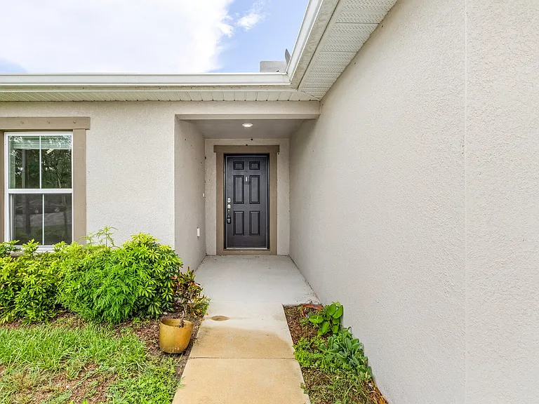 1139 Indies Way — Photo 3