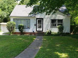 1555 Wood Rd, Cleveland Heights, OH 44121