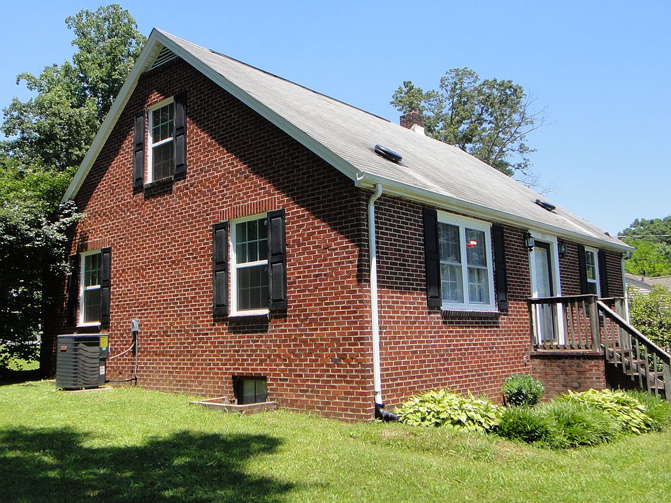 1st image of 611 Victor Dr