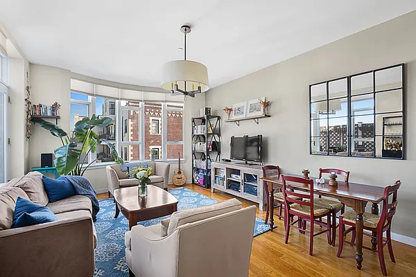 Sold by Compass | media 2