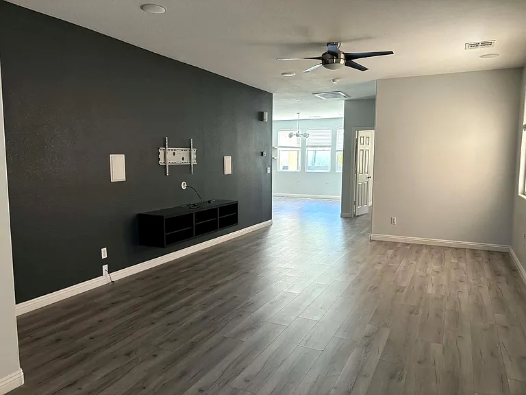 209 Willow Pond Ct — Photo 6