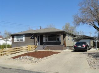 107 E North St, Mccook, NE 69001