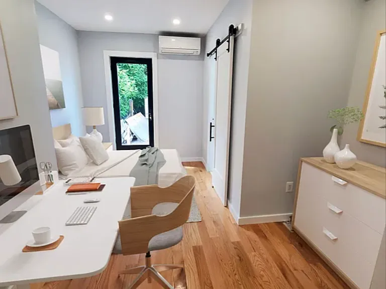 192 Nassau Ave #2 — Photo 4