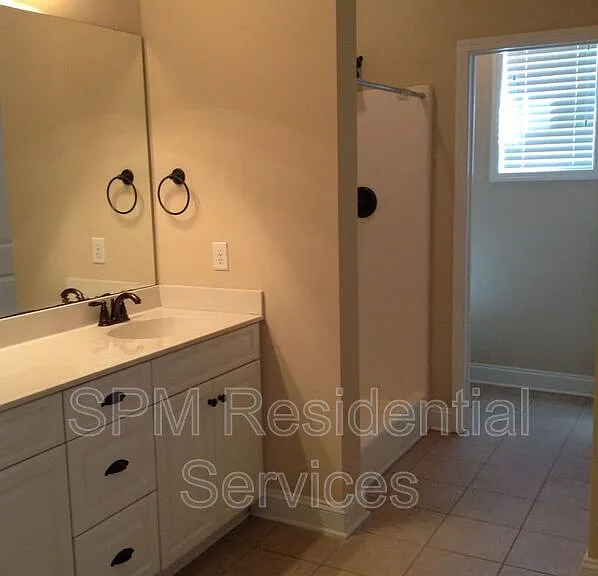 107 Roughleaf Trl — Photo 14