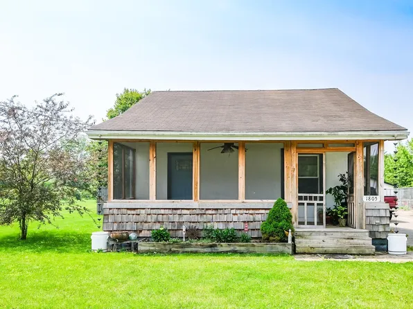 1805 E 18th St, Muncie, IN 47302