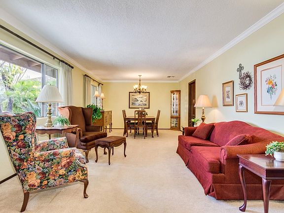 Front living and dinning