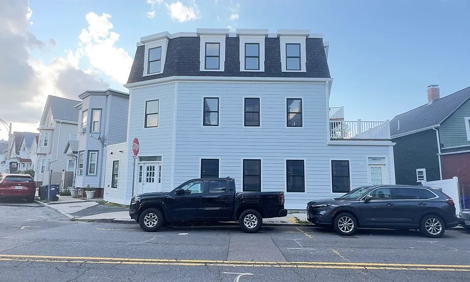 804-806 Saratoga St #1