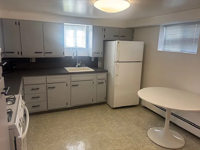 1 bed, 875 sqft, $2,350 — Photo 3