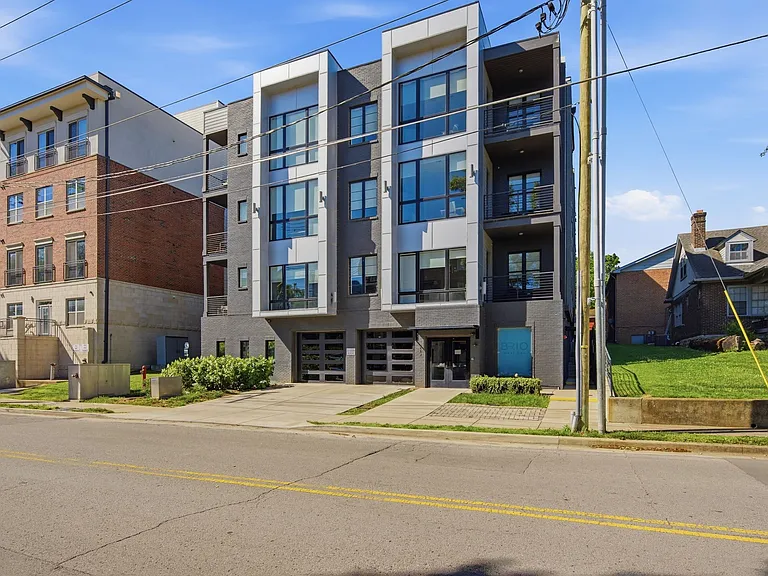 119 Acklen Park Dr #101 — Photo 2