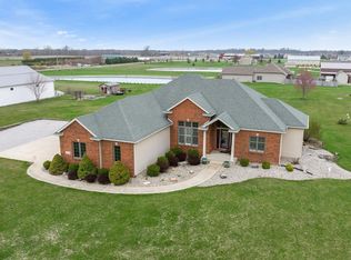 11530 Winters Rd, Roanoke, IN 46783