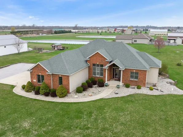 11530 Winters Rd, Roanoke, IN 46783