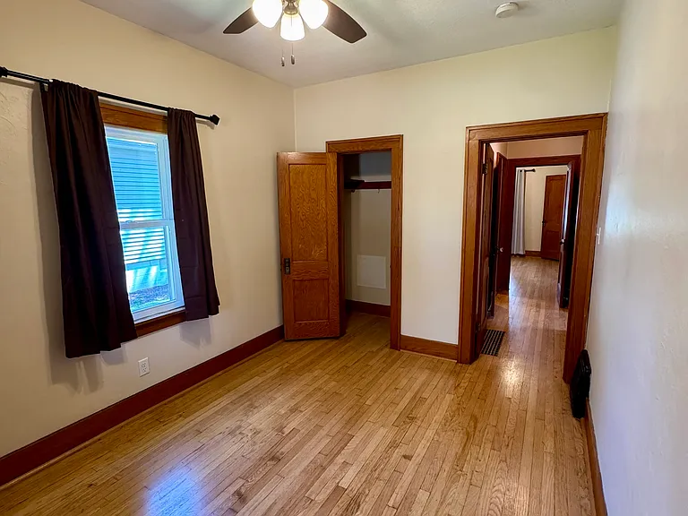 312 N Prairie Ave — Photo 16