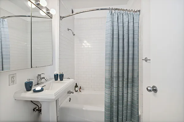 Rented by Corcoran | media 9